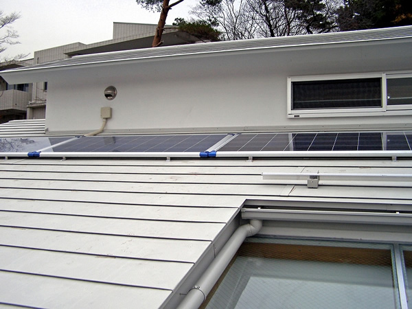 太陽光・風力発電　個人住宅用システム　設置事例